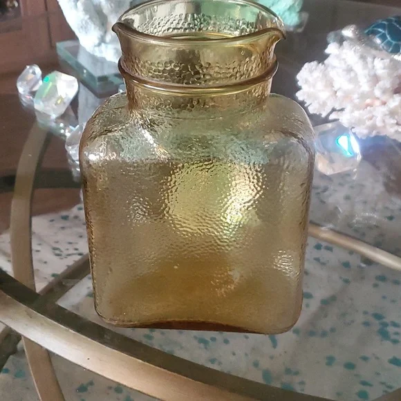 AMBER GLASS - Picture 1 of 4